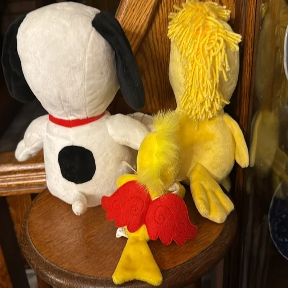 3 piece lot Peanuts plush for 1 money! The 2 larger are Kohl’s. 3rd is Hallmark! - Picture 2 of 12